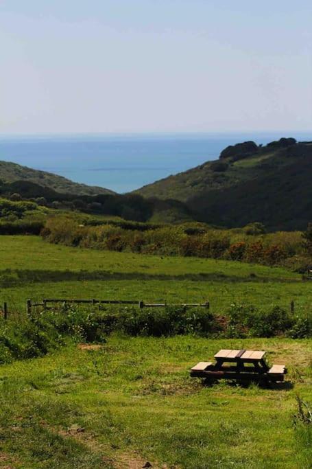Spacious Cabin On Isolated Farm With Sea View Bude Exterior photo